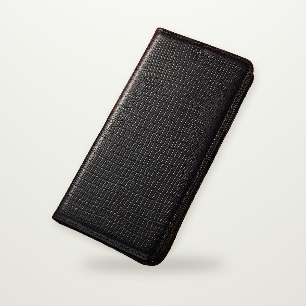 Lizard-Grain Leather Flip Case for iPhone 15–17