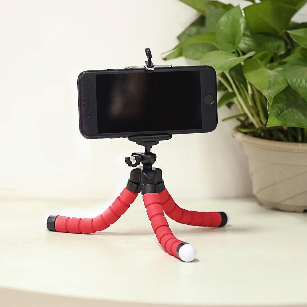 Flexible octopus phone tripod, view 3