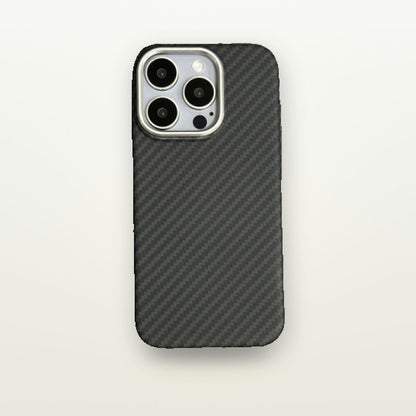 Racing Stripe Carbon-Pattern MagSafe Case for iPhone 16 Series — GripLux (2)