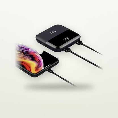 Compact 10,000mAh Power Bank with Display — GripLux (5)