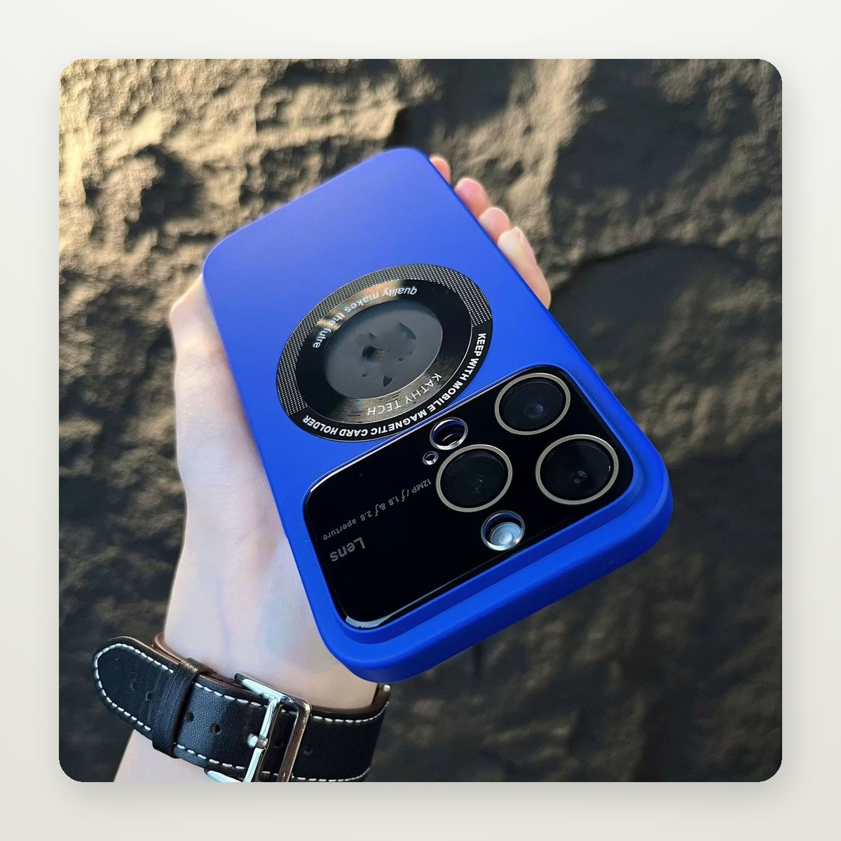 Large-Window MagSafe Case for iPhone 15