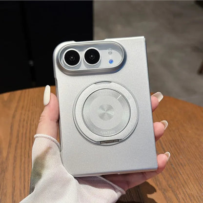 Armour case in silver on a closed iPhone Duo, metal stand ring on the back