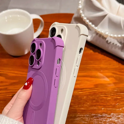 Silicone bumper MagSafe case, view 5