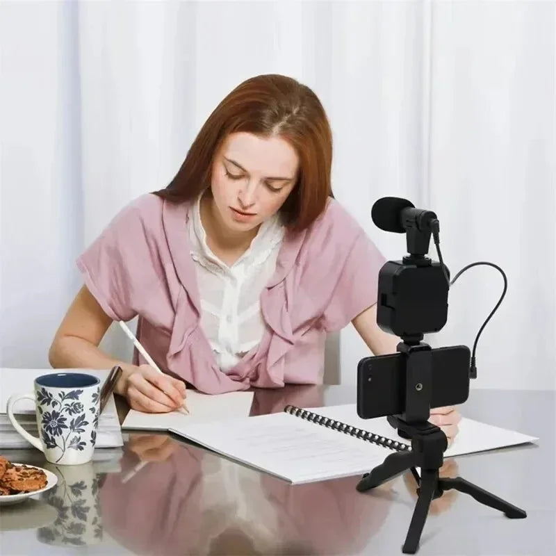Smartphone vlogging kit, view 2