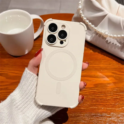 Silicone bumper MagSafe case, white